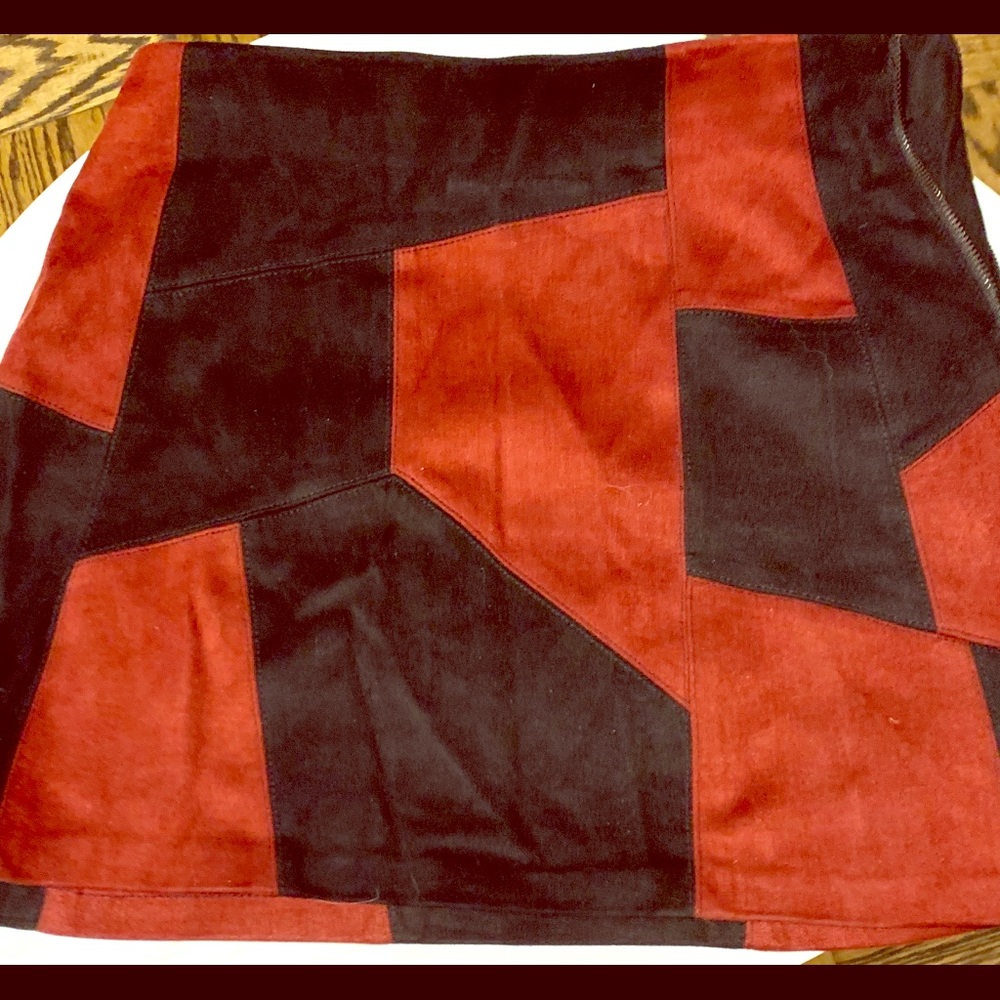 Zara black and red Suede skirt.